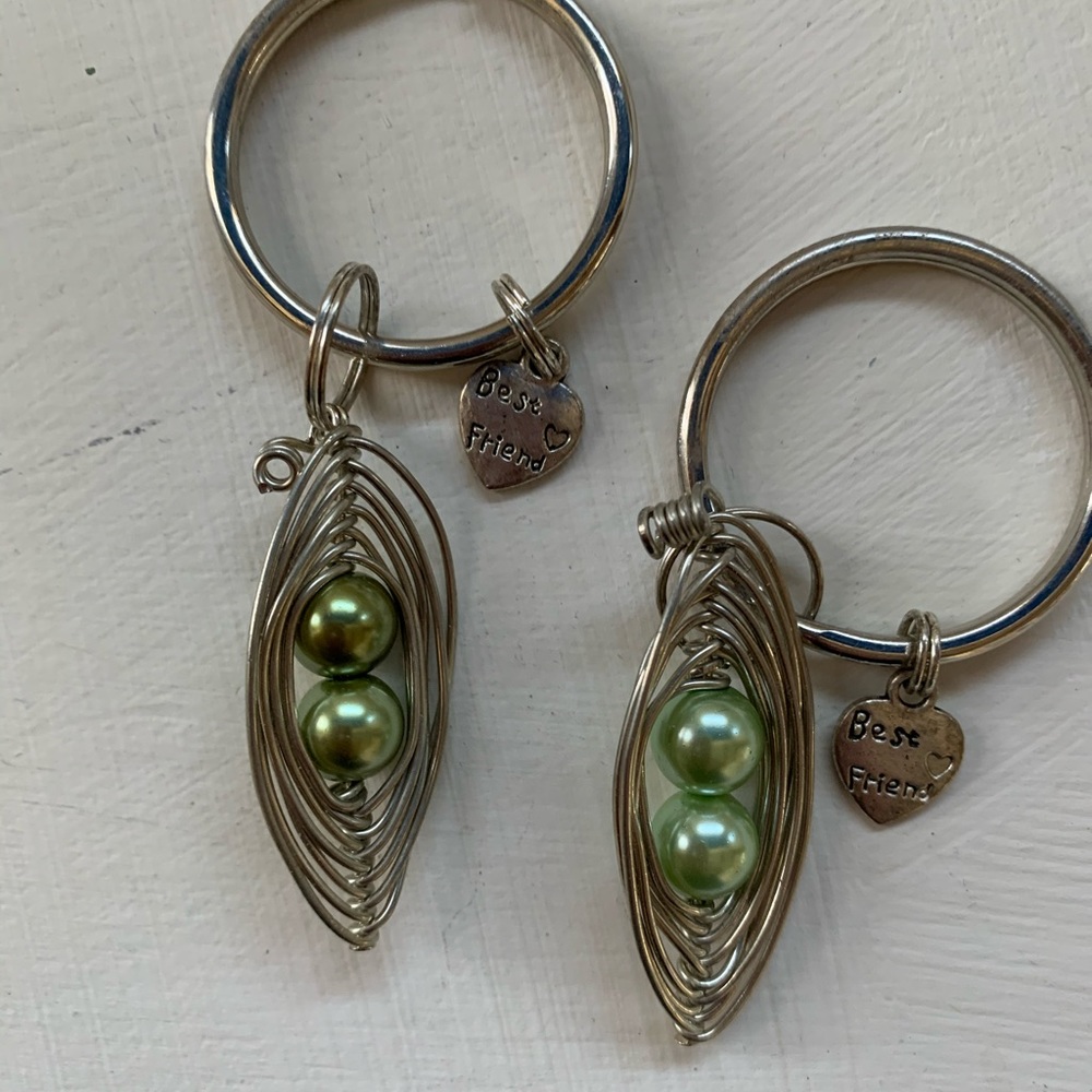 Best Friends keychains. “Two Peas in a Pod”